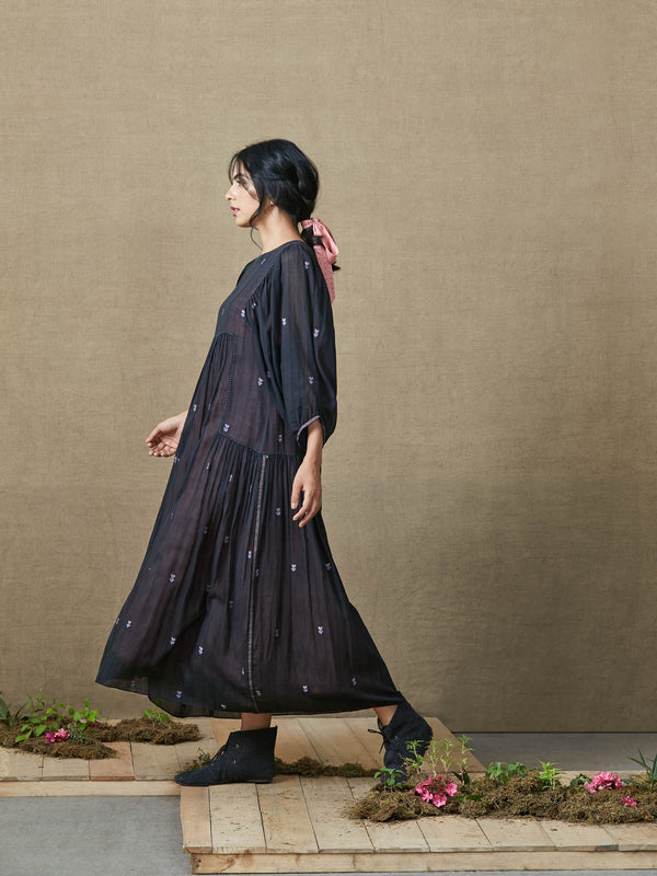 Beige Midi Dresses | The Botanist | Timeless Fashion – BunaStudio