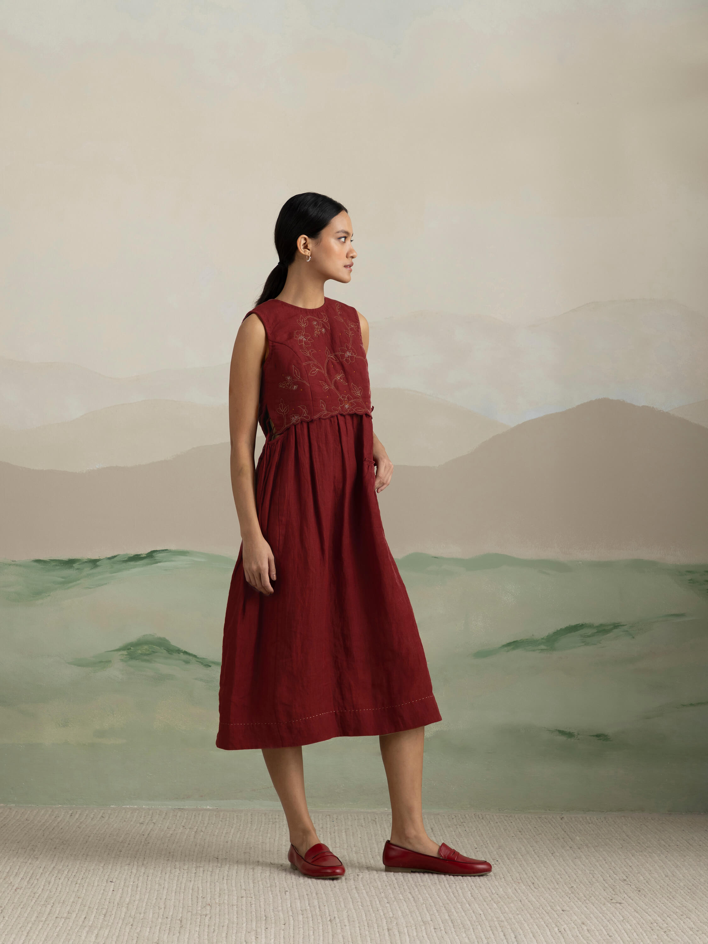 Berry Quilt Linen Midi Dress - Image 4